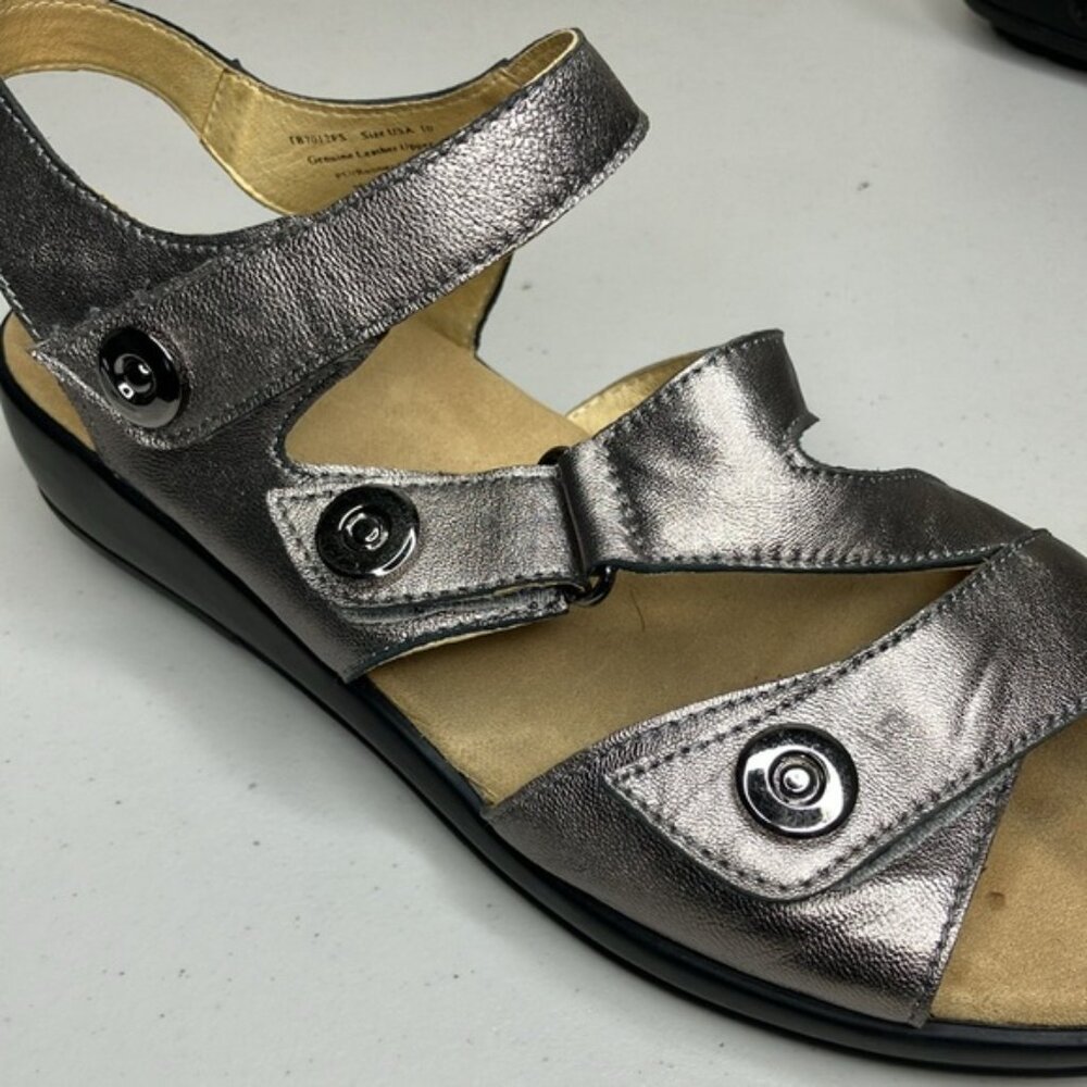 Gravity Defyer Leather Wedge Slingback Comfort Sandals - Picture 3 of 10